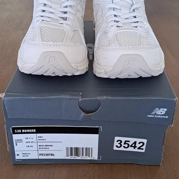 New Balance Kids 530 Bungee Sneakers - Color: Beige Brown  - Size Kids 2 - Picture 3 of 9
